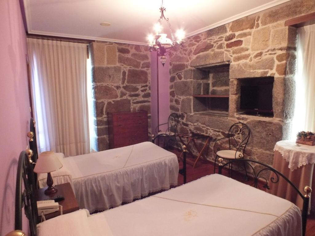 Hotel Pousada Vicente Risco Кастро Калделас Стая снимка