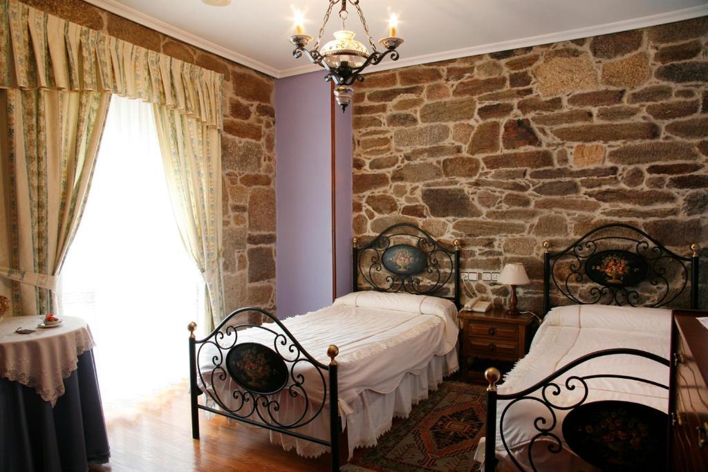 Hotel Pousada Vicente Risco Кастро Калделас Екстериор снимка