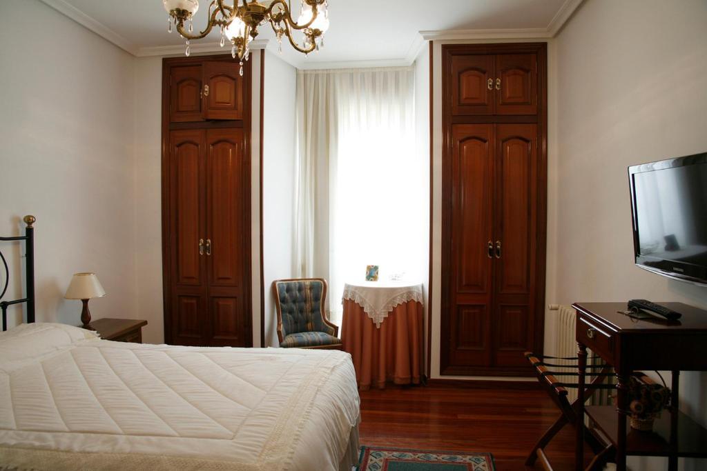 Hotel Pousada Vicente Risco Кастро Калделас Екстериор снимка